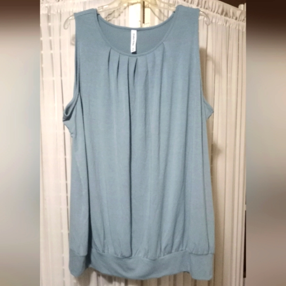 Zenana Premium size 3X sleeveless tunic.